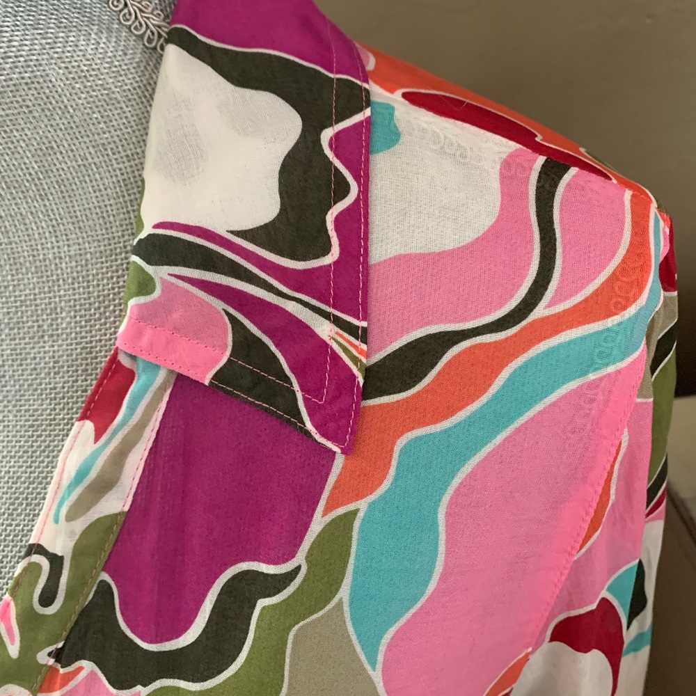 Sheer Tropical Floral Print V-Neck Popover Blouse | Tommy Bahama | Size Medium - Picture 3 of 10